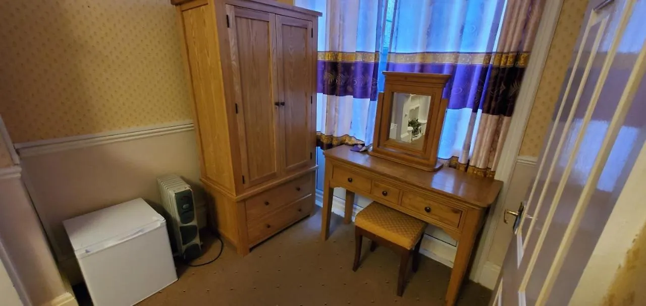 Diamonds Guest House York