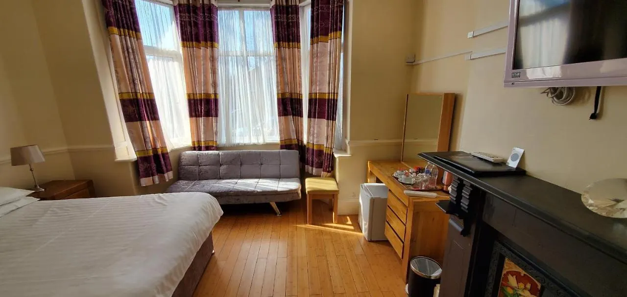 Diamonds Guest House York