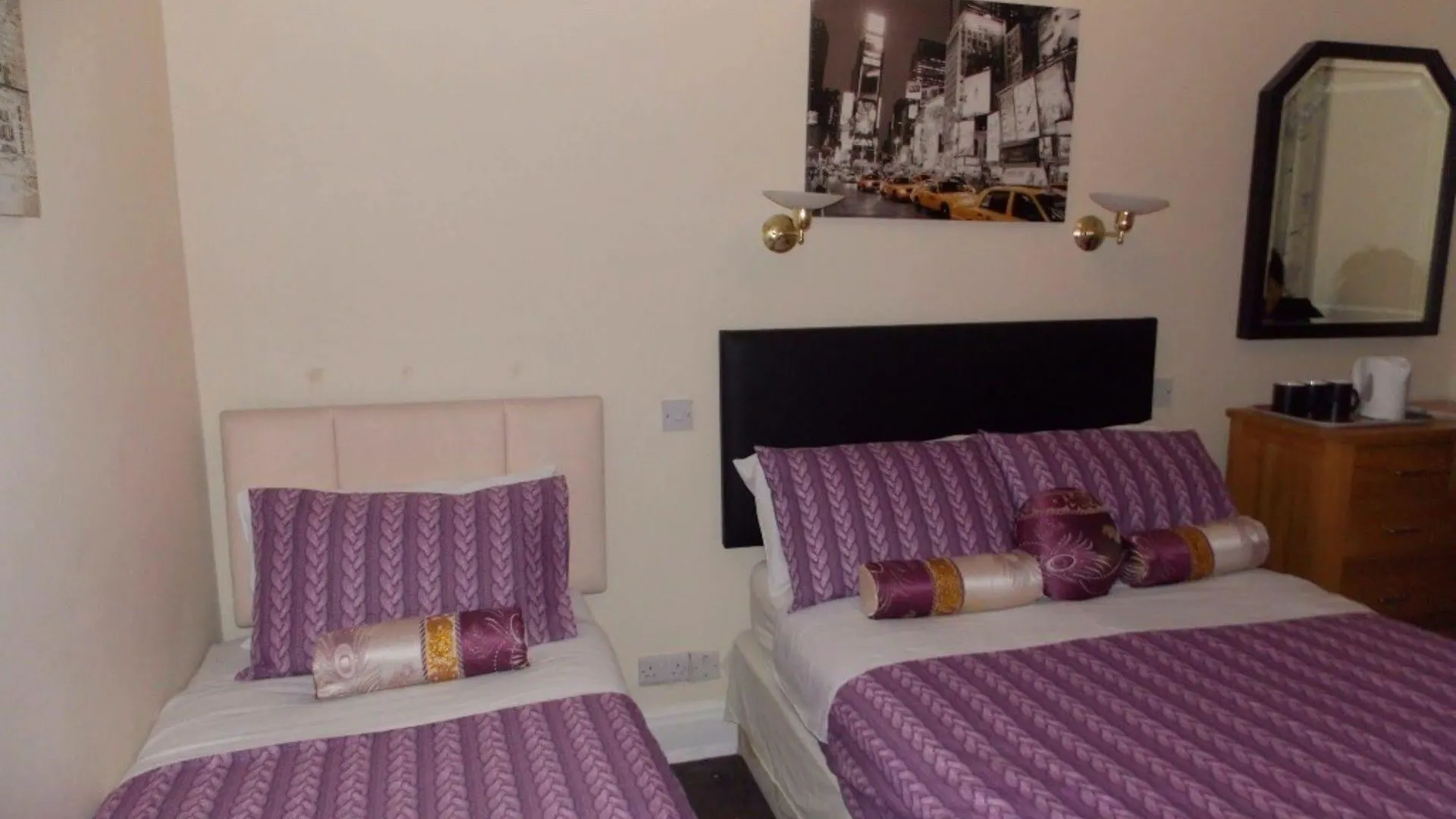 Diamonds Guest House York